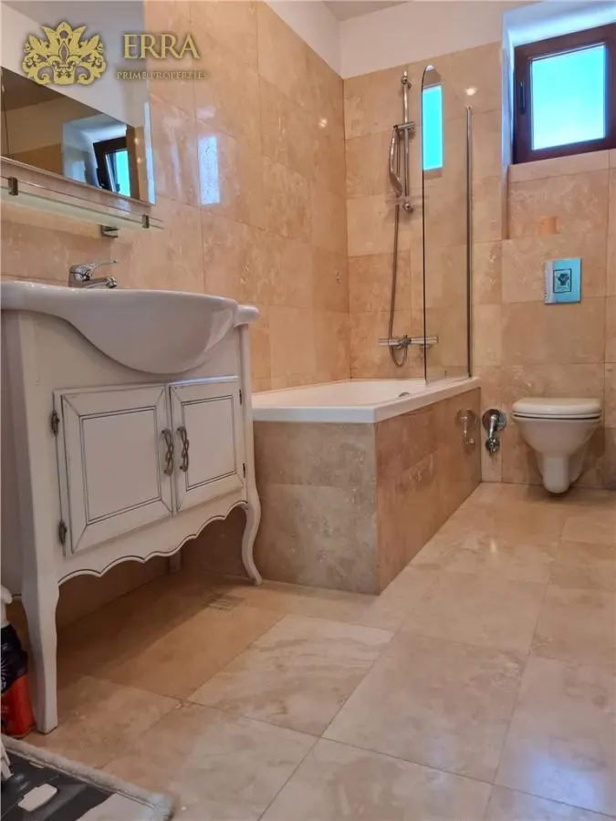 Apartament superb in vila. - foto 4