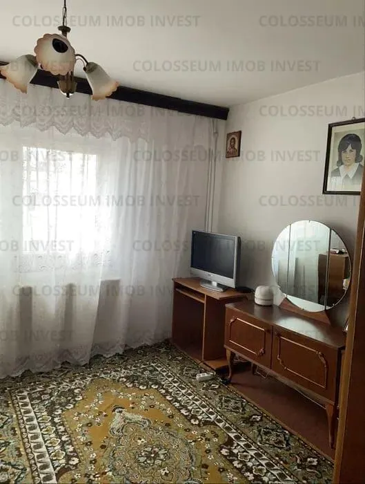 Apartament cu 3 camere, decomandat - zona Astra - foto 5