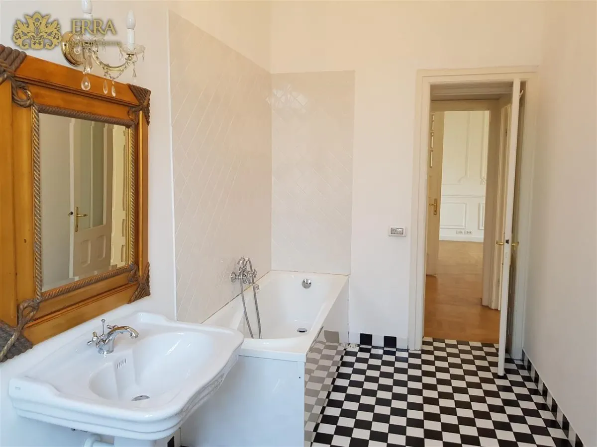 Apartament cu un rafinament aparte. - foto 6