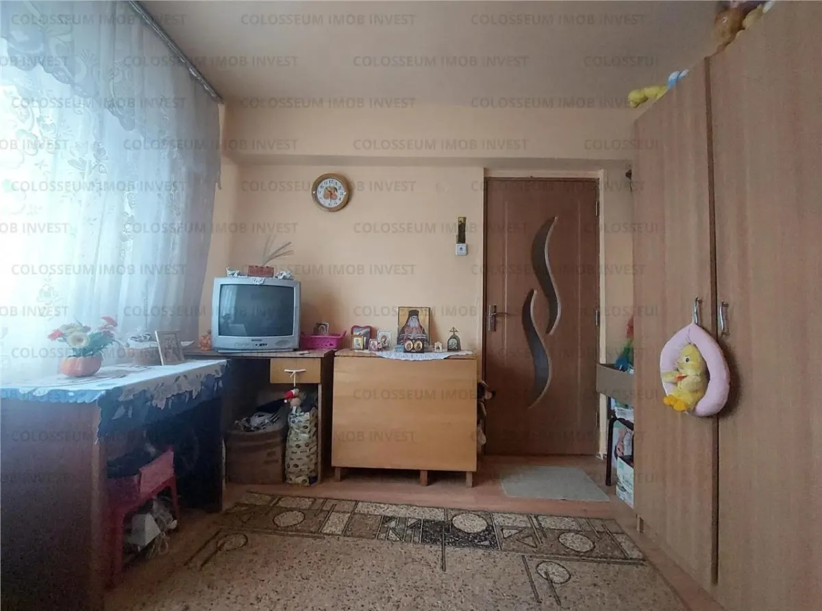 Apartament cu 2 camere, nedecomandat - zona Florilor - foto 4