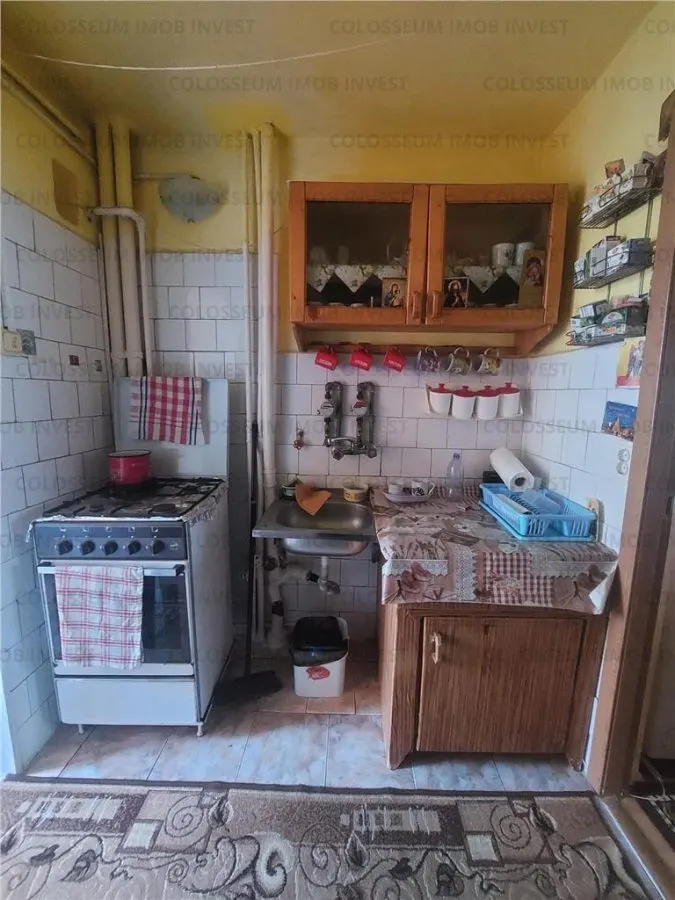 Apartament cu 2 camere, nedecomandat - zona Florilor - foto 5