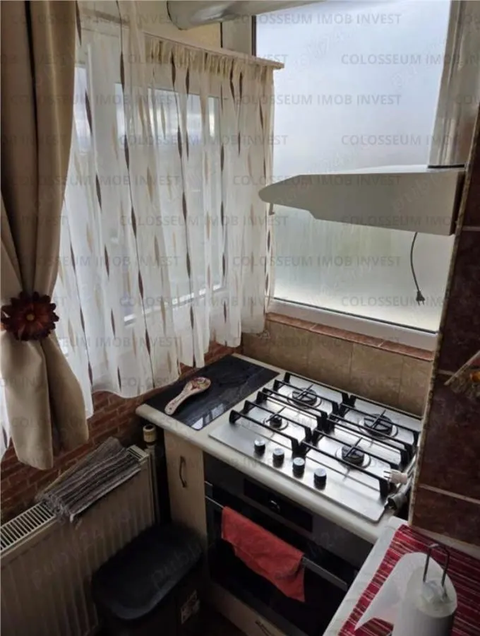 Apartament cu 2 camere, decomandat - zona Craiter - foto 4