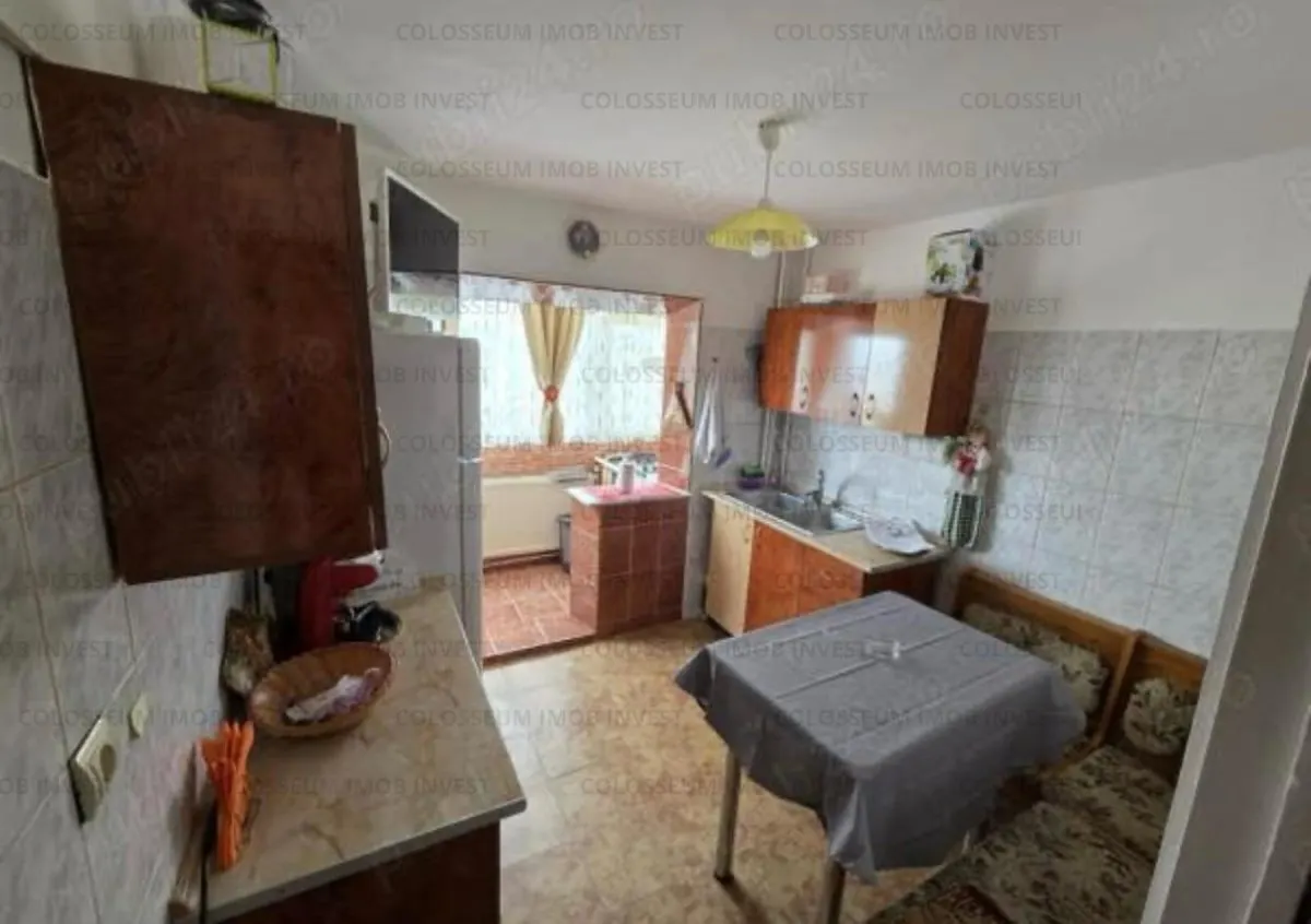 Apartament cu 2 camere, decomandat - zona Craiter - foto 7