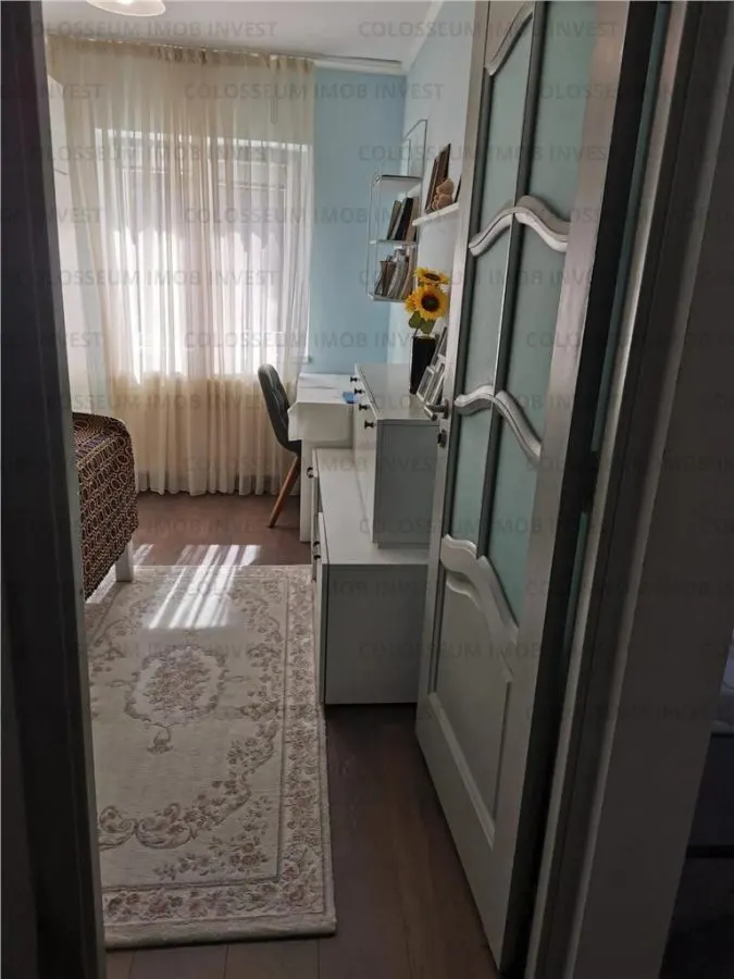 Apartament cu 3 camere, decomandat - zona Scriitorilor - foto 4