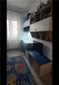 Apartament cu 3 camere, decomandat - zona Tractorul - foto 6