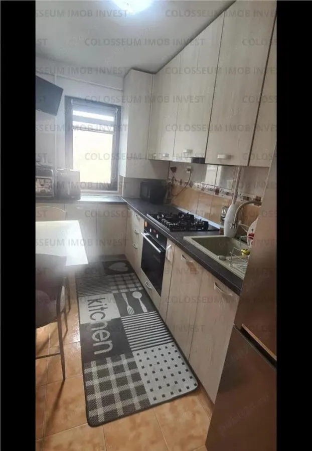 Apartament cu 3 camere, decomandat - zona Tractorul - foto 7