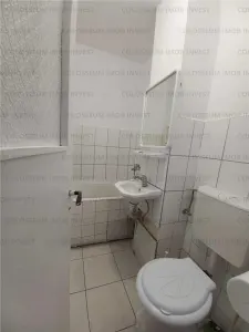 Garsoniera semidecomandata - zona Calea Bucuresti - foto 5