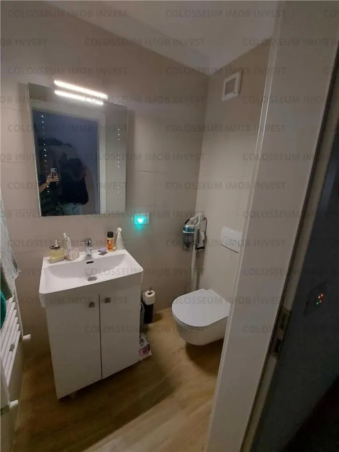 Apartament cu 3 camere, decomandat - zona Tractorul - foto 6
