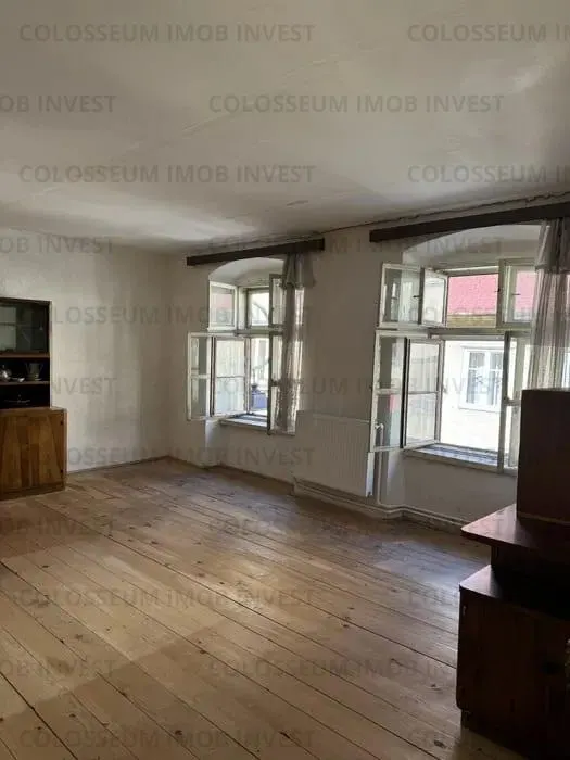 Apartament cu 3 camere, decomandat - zona Centru Istoric - foto 7