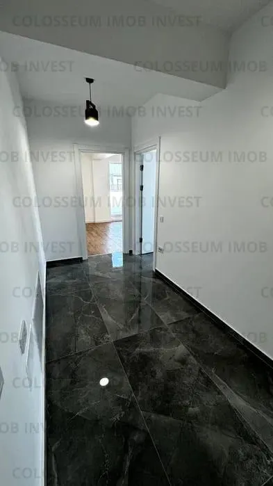 Apartament cu 2 camere, decomandat - zona Tractorul - foto 1