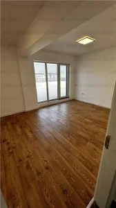Apartament cu 2 camere, decomandat - zona Tractorul - foto 2