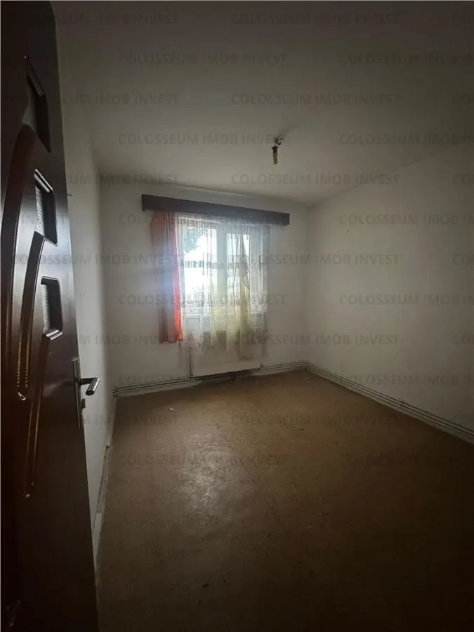 Apartament cu 2 camere, semidecomandat - zona Bartolomeu - foto 2