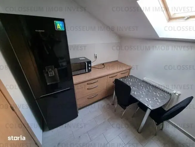 Apartament cu 2 camere, decomandat - zona Tractorul - foto 5
