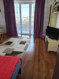 Apartament cu 2 camere, decomandat - zona Tractorul - foto 1