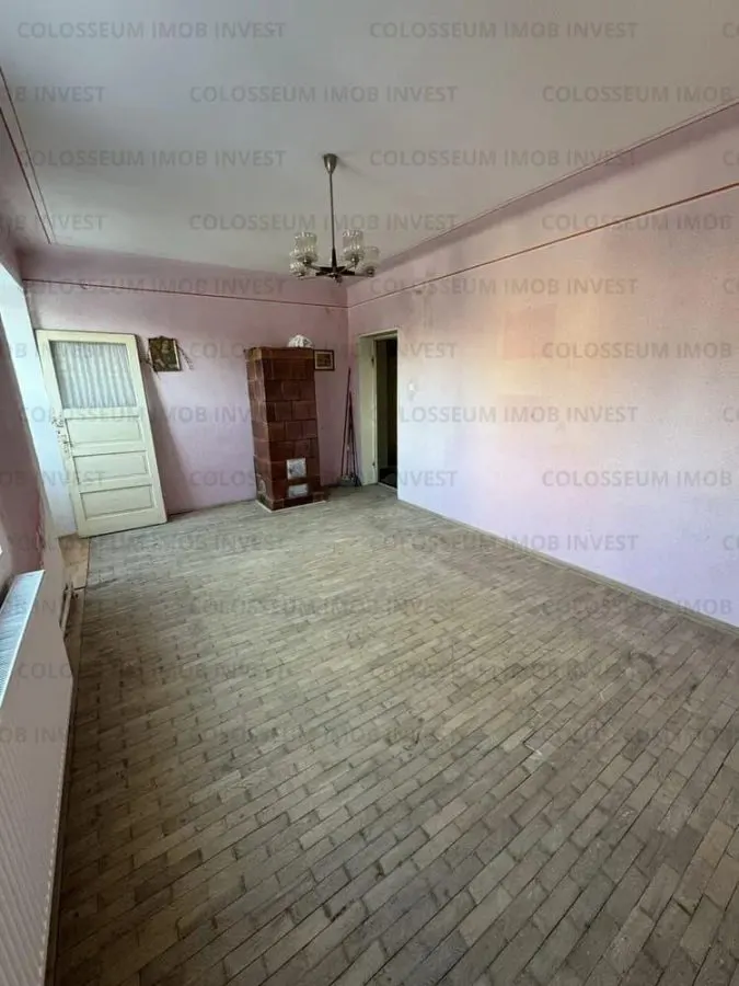 Apartament cu 3 camere, decomandat - zona Triaj - foto 2