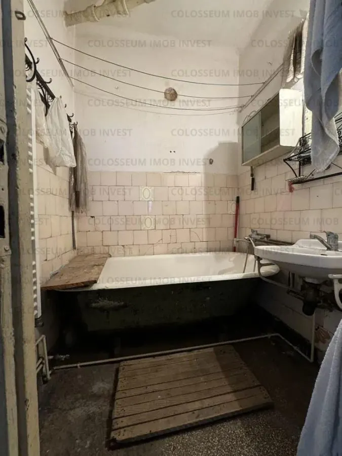 Apartament cu 3 camere, decomandat - zona Triaj - foto 7
