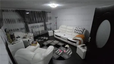 Apartament cu 2 camere, decomandat - zona Centru Civic - foto 2