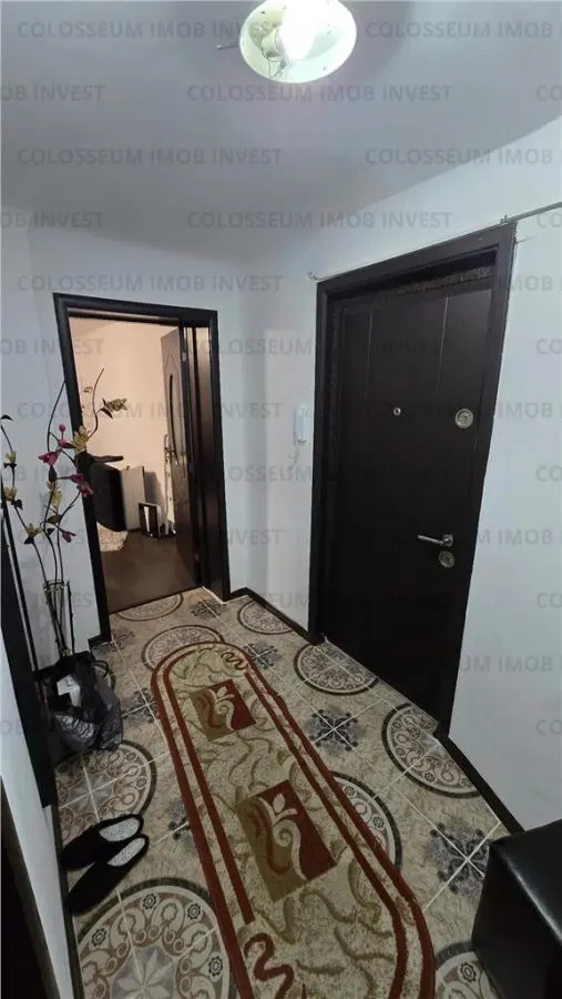 Apartament cu 2 camere, decomandat - zona Centru Civic - foto 6