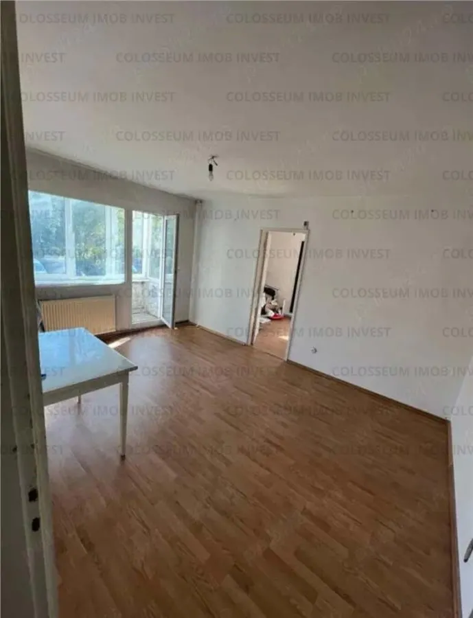 Apartament cu 3 camere,decomandat - zona Astra - foto 1