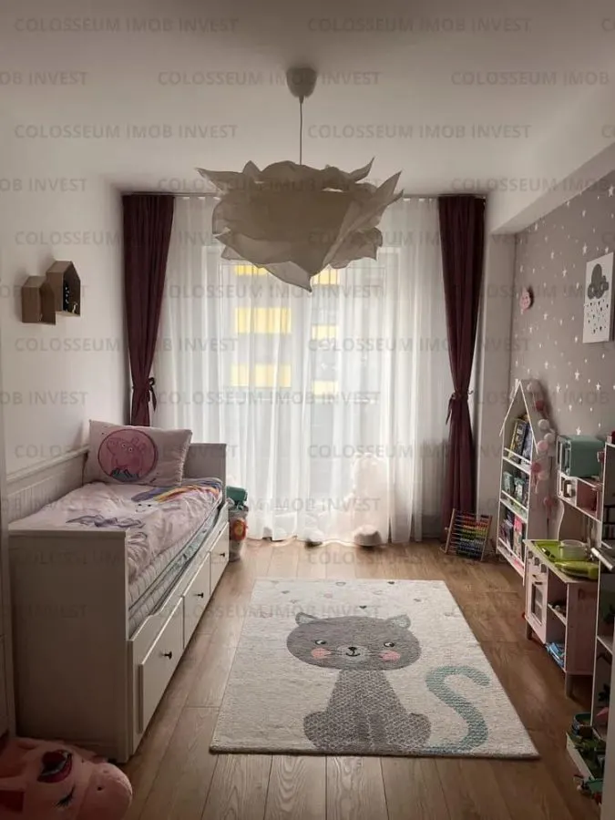 Apartament cu 3 camere,decomandat - zona Avantgarden - foto 3