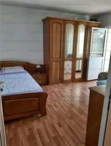 Apartament cu 2 camere, decomandat - zona Astra - foto 2