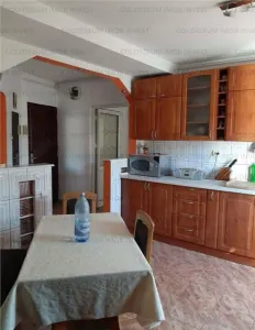 Apartament cu 2 camere, decomandat - zona Astra - foto 3