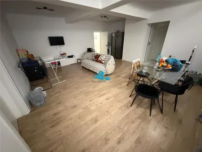 Vanzare apartament 5 camere Obor, boxa, loc parcare, centrala proprie, fara risc seismic - Bucuresti