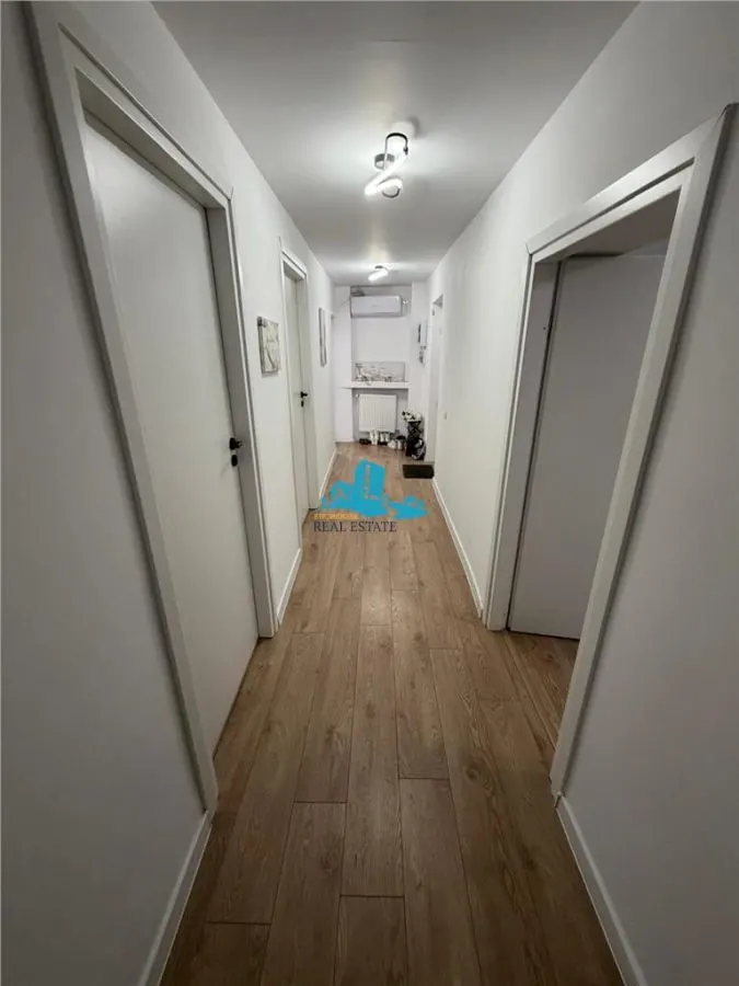 Vanzare apartament 5 camere Obor, boxa, loc parcare, centrala proprie, fara risc seismic - foto 18