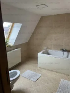 Apartament cu 4 camere, decomandat - zona Tractorul - foto 8