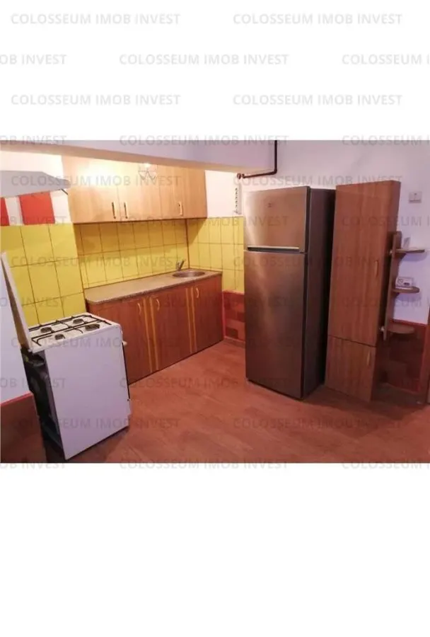 Apartament cu 4 camere, in corp de casa - zona Brasovul Vechi - foto 3
