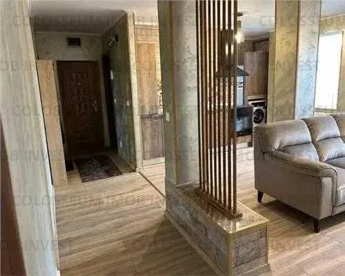 Apartament cu 4 camere, decomandat - zona Centru Civic - foto 2
