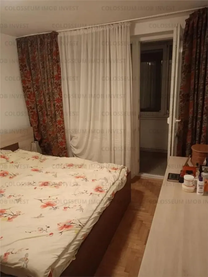 Apartament cu 3 camere, semidecomandat - zona Garii - Dacia - foto 3