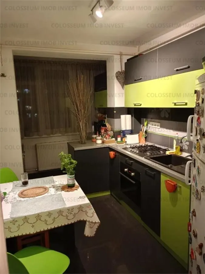 Apartament cu 3 camere, semidecomandat - zona Garii - Dacia - foto 4