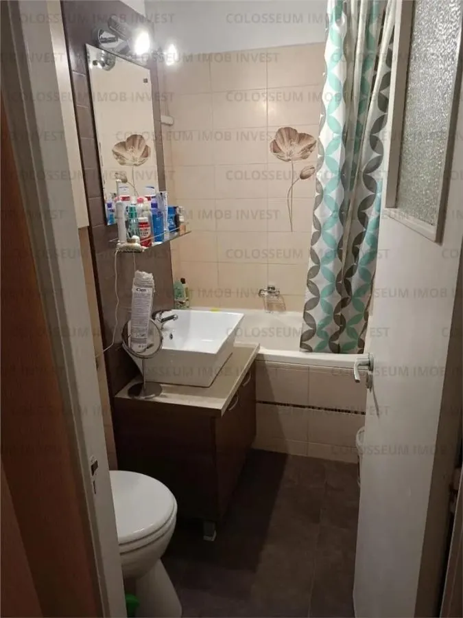 Apartament cu 3 camere, semidecomandat - zona Garii - Dacia - foto 7
