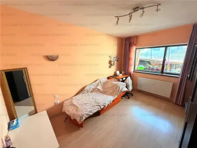 Apartament cu 2 camere, decomandat - zona Sanpetru - foto 5