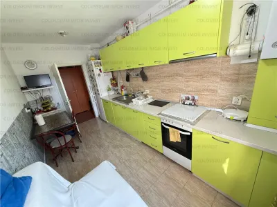 Apartament cu 2 camere, decomandat - zona Sanpetru - foto 7