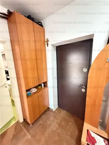 Apartament cu 2 camere, decomandat - zona Sanpetru - foto 8