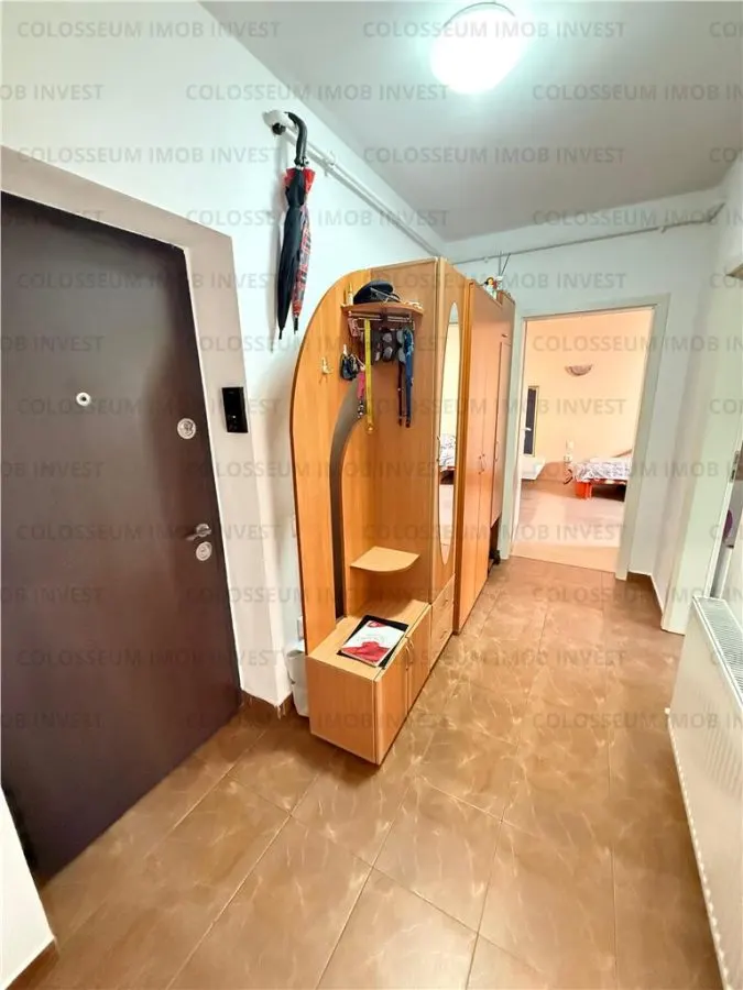 Apartament cu 2 camere, decomandat - zona Sanpetru - foto 9