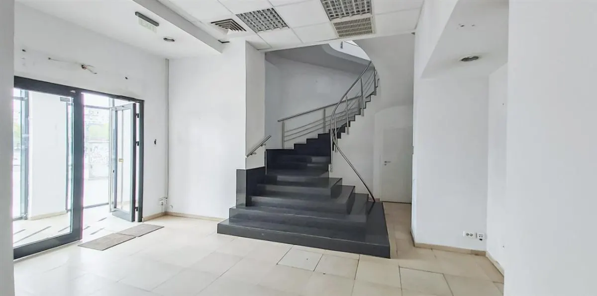 Inchiriere spatiu comercial Unirii, 559 mp, vad comercial exceptional - foto 2
