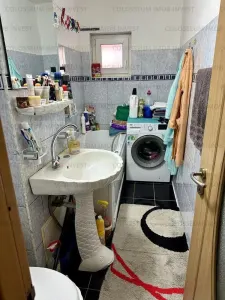 Apartament cu 3 camere,nedecomandat - zona Noua - foto 8