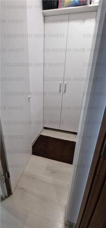 Apartament cu 2 camere,decomandat - zona Tractorul - foto 7