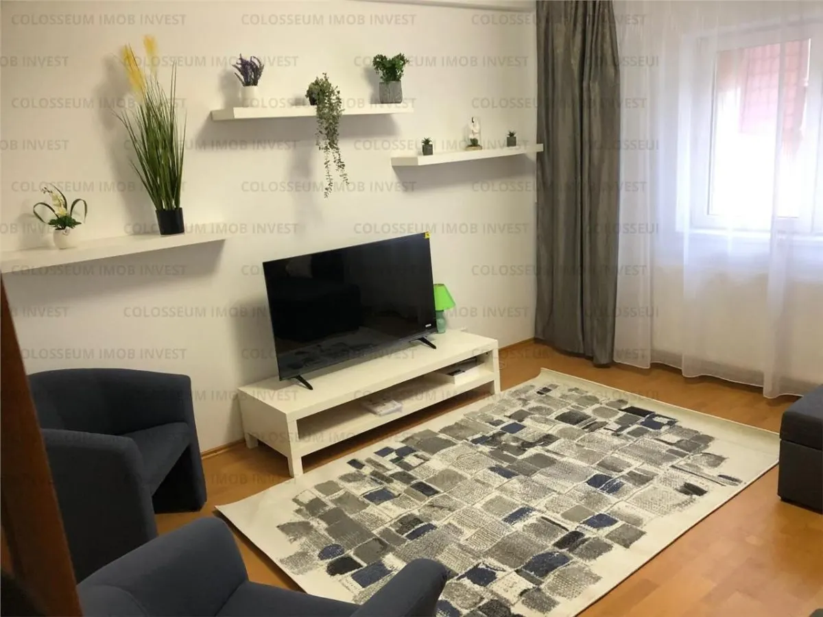 Apartament cu 3 camere, decomandat - zona Centru Civic - foto 2