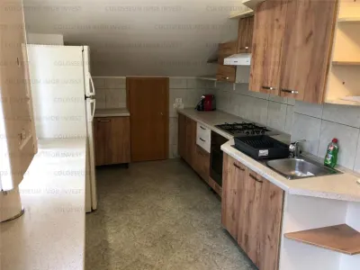 Apartament cu 3 camere, decomandat - zona Centru Civic - foto 15