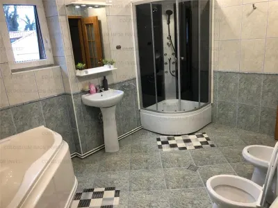 Apartament cu 3 camere, decomandat - zona Centru Civic - foto 19