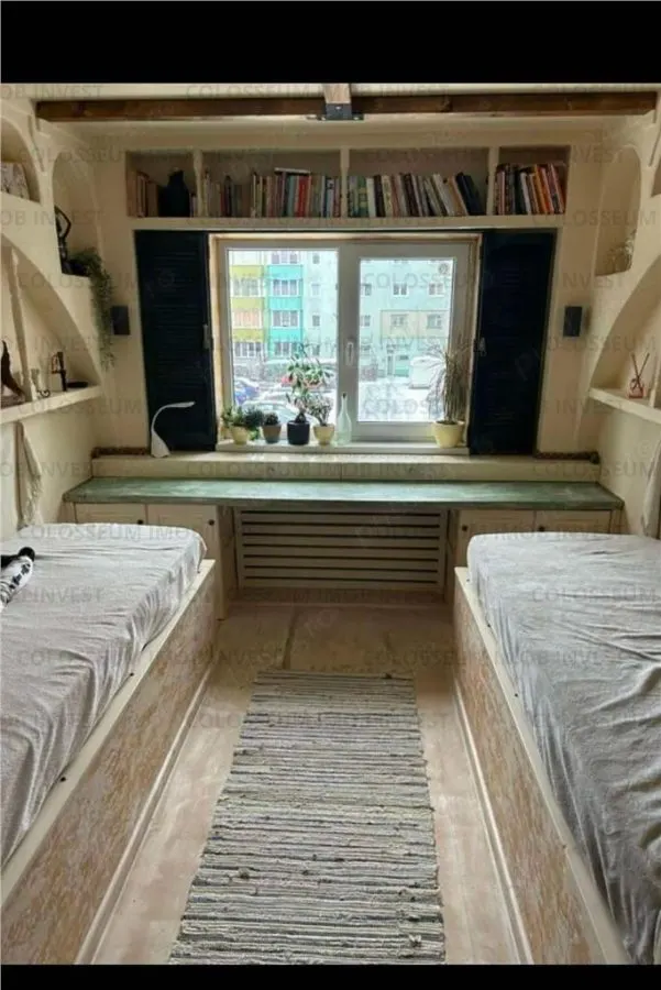 Apartament cu 3 camere,decomandat - zona Bartolomeu - foto 3