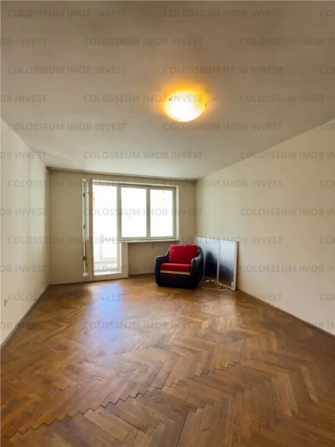 Apartament cu 3 camere - zona Grivitei - foto 1