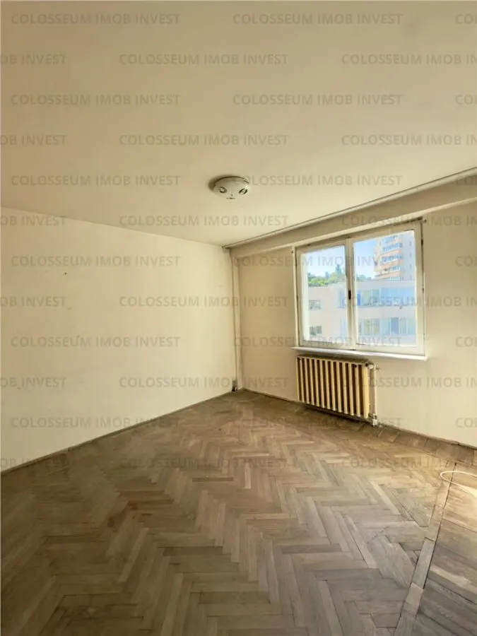 Apartament cu 3 camere - zona Grivitei - foto 2