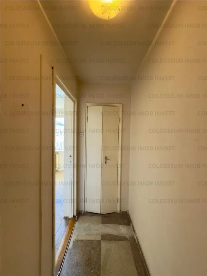 Apartament cu 3 camere - zona Grivitei - foto 4