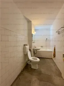 Apartament cu 3 camere - zona Grivitei - foto 7
