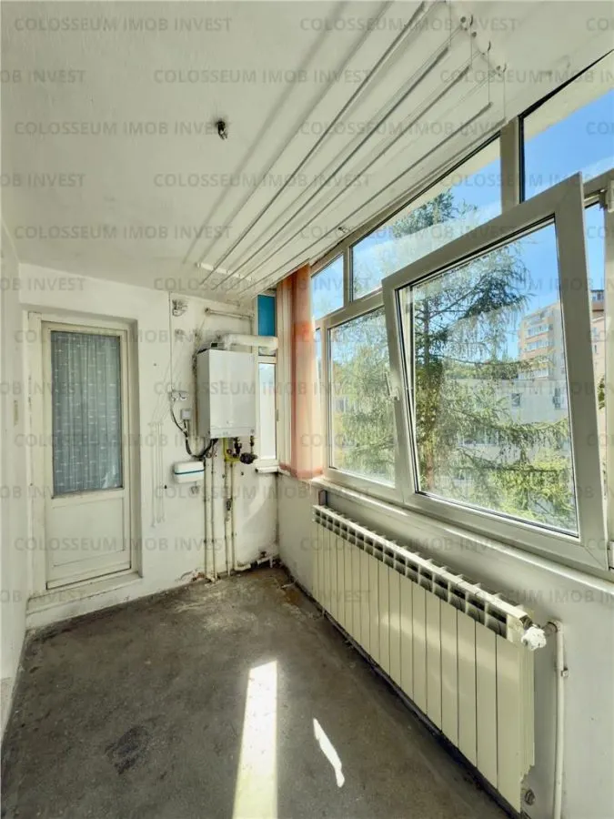 Apartament cu 3 camere - zona Grivitei - foto 10